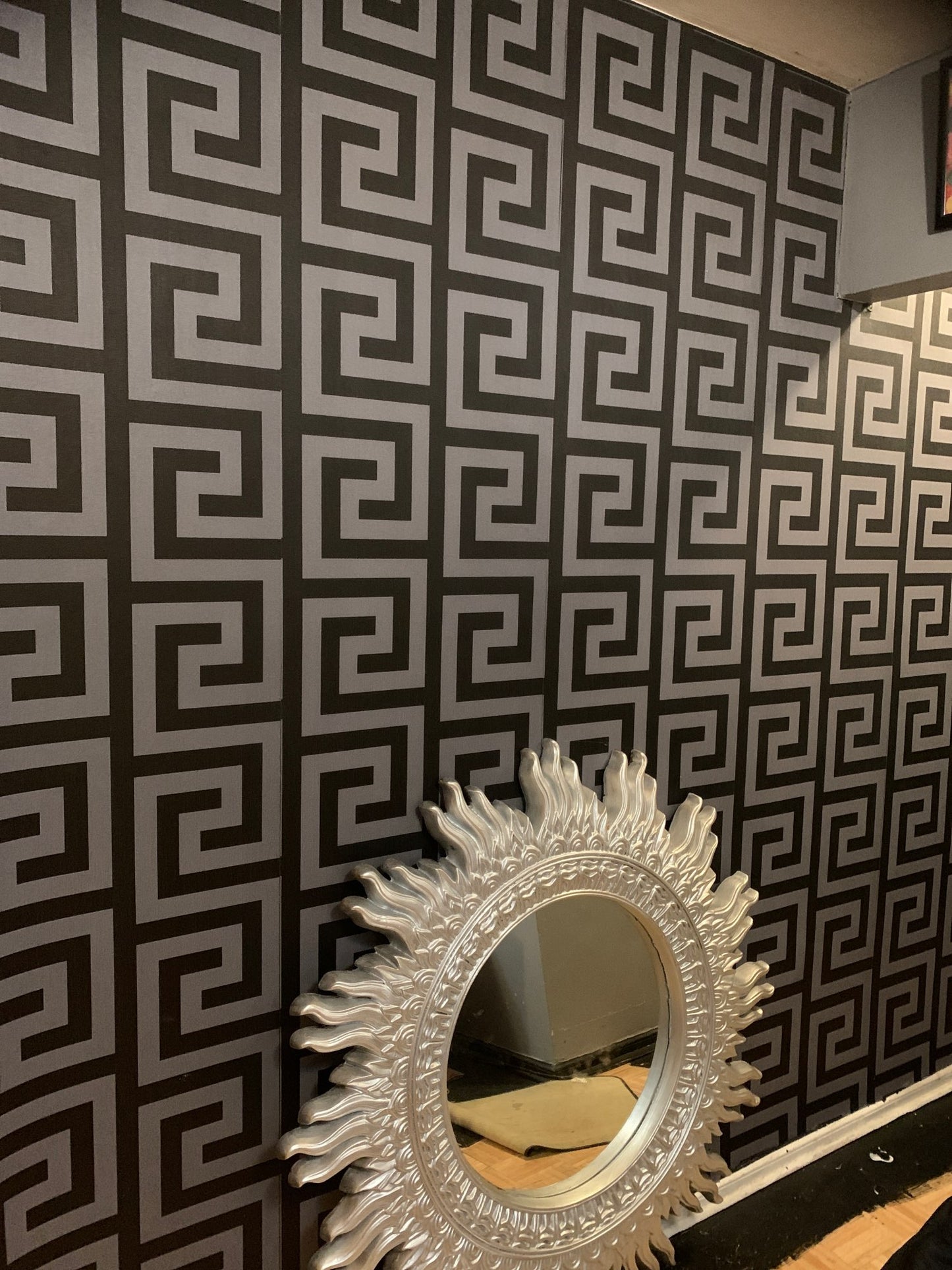 Bold Luxury Greek Tiles Style Geometric Wallpaper Satin Effect Wall Paper For Living Room Bedroom Salon Boutique (10mtr Roll)