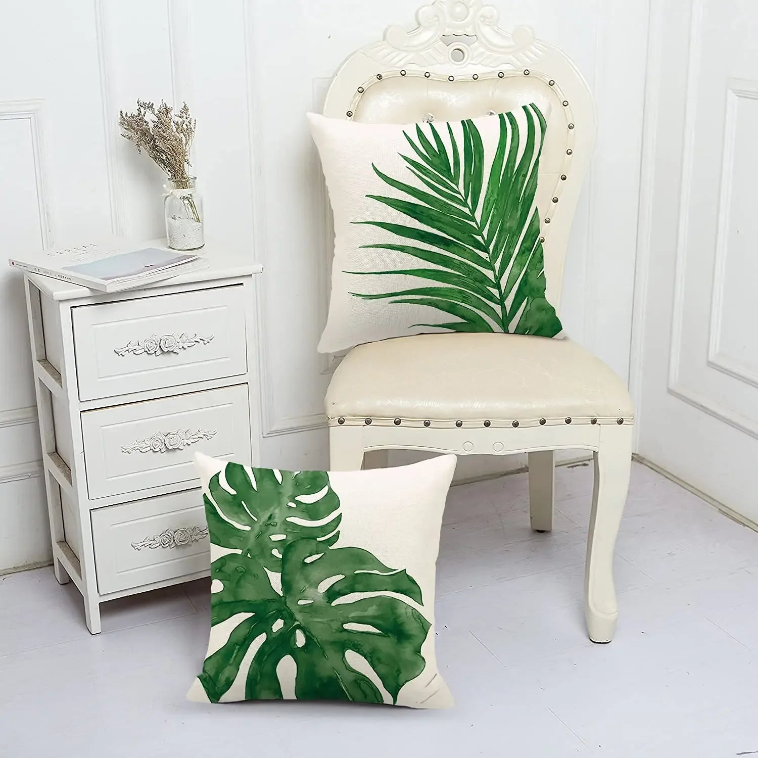 Tropical Green Plant Palm Leaf Pillowcase: Vibrant, Comfortable, and Easy-to-Care-For Home Decor Accessory
