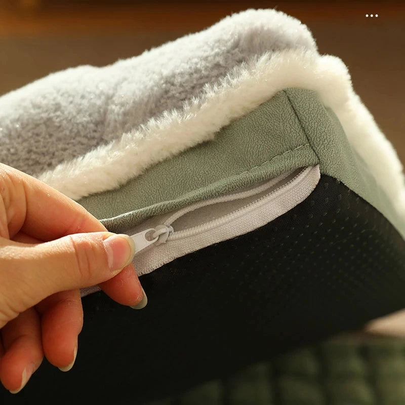 All Seasons Dog Mat Luxury Sofa: Cozy, Comfortable, and Hygienic Plaid Bed for Cats and Dogs