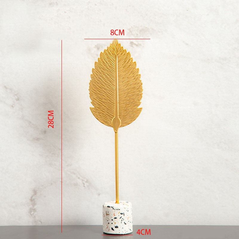 Nordic Golden Auspicious Leaf Craft Sculpture Ornamental Decoration For Living Room Coffee Table Mantelpiece Trendy Home Decor Accessories