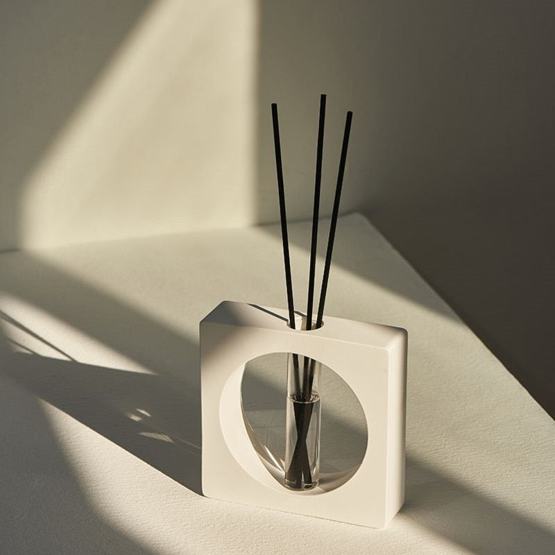 Contemporary Abstract Design Aroma Diffuser Jar With Minimalist Geometric Holder & Essentials Oil Sticks