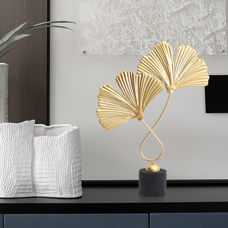 Nordic Golden Auspicious Leaf Craft Sculpture Ornamental Decoration For Living Room Coffee Table Mantelpiece Trendy Home Decor Accessories