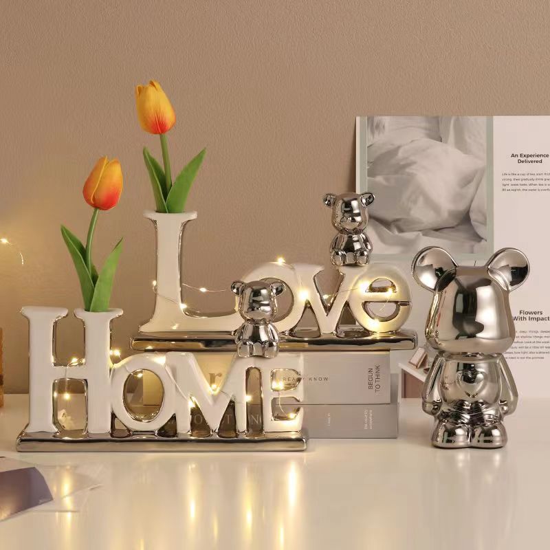 Cute Ornamental 3D Ceramic Love Bear Ornament For Living Room Coffee Table Sideboard Mantelpiece Bedroom Creative Home Decor Trends