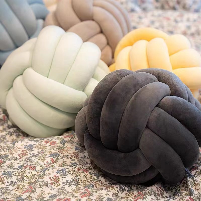 Big shop knot pillow