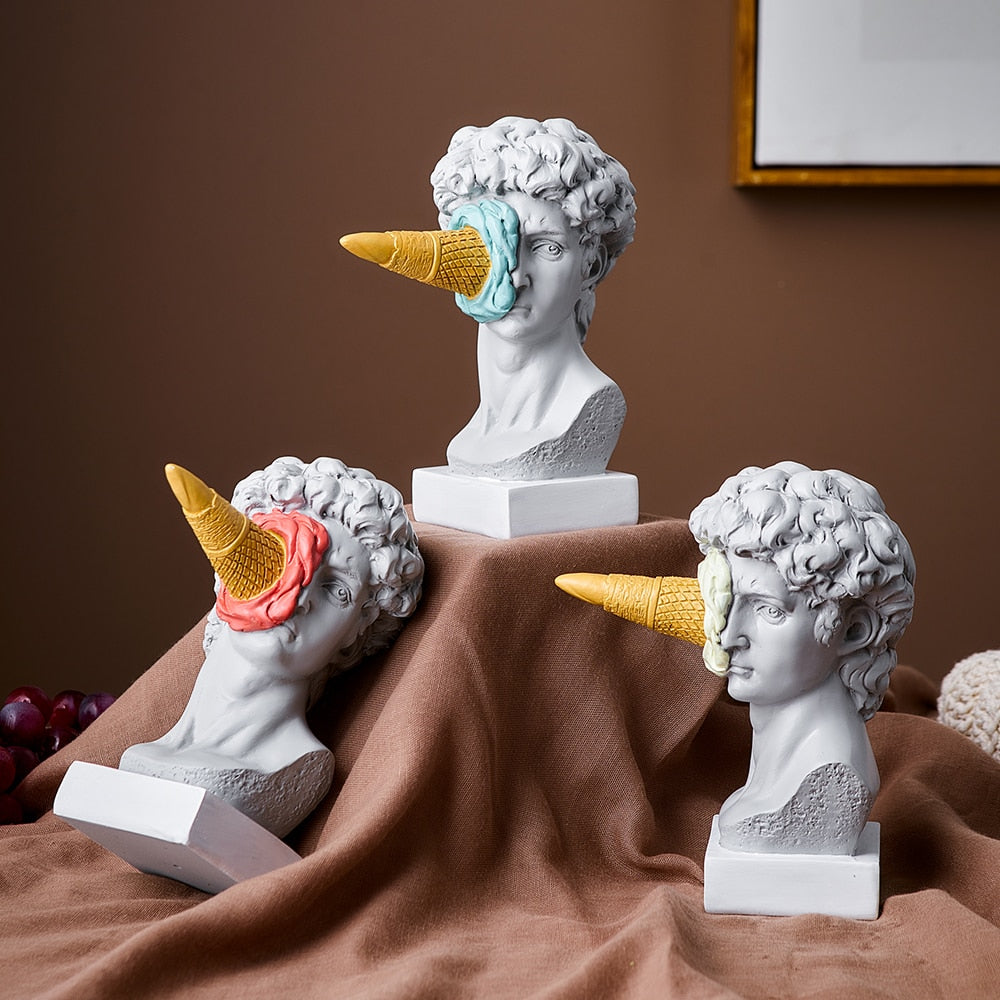 Trendy Pop Art Sculpture Of David With Ice Cream Smashed Face Statue Renaissance Bust Ornamental Decoration For Modern Home Décor