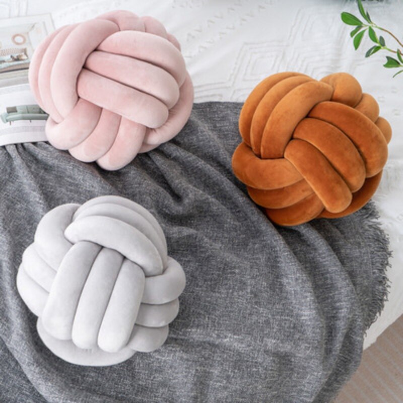 Big Knot Cushion Sofa Throw Pillow Soft Round Handmade Knotted Ball Car Bedding Stuffed Pillow For Bedroom Living Room