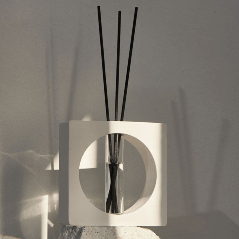 Contemporary Abstract Design Aroma Diffuser Jar With Minimalist Geometric Holder & Essentials Oil Sticks