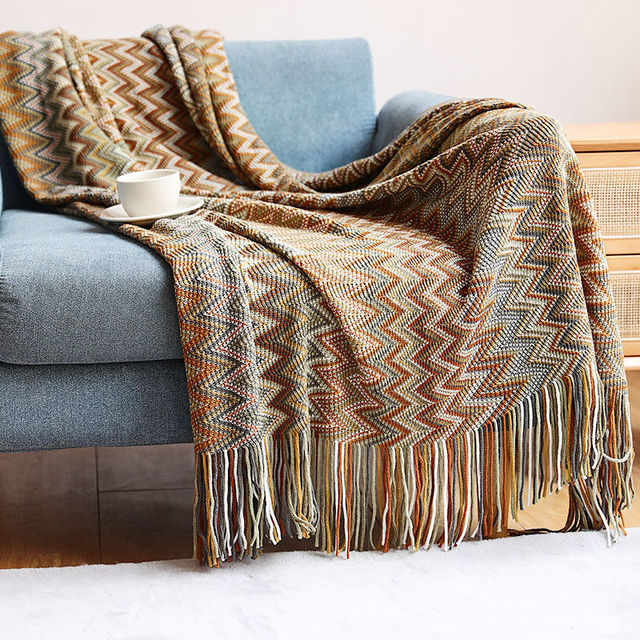 Colorful Bohemian Geometric Aztec Plaid Sofa Bed Blanket - A Versatile and Stylish Home Accessory For The Living Room & Bedroom