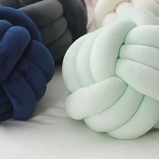Big Knot Cushion Sofa Throw Pillow Soft Round Handmade Knotted Ball Car Bedding Stuffed Pillow For Bedroom Living Room