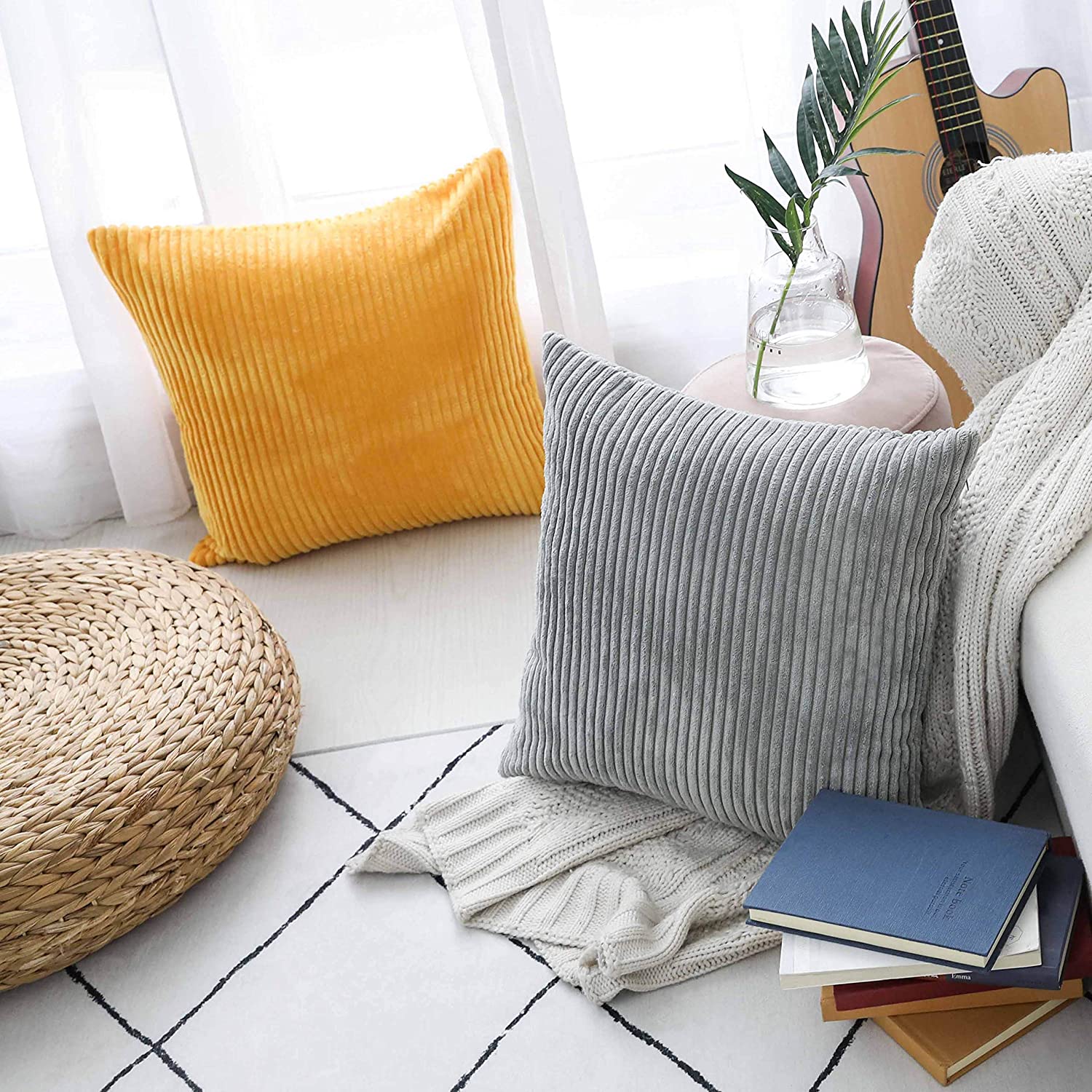 Modern Bright Colors Super-Soft Corduroy Cushion Cover Square Shaped Plain Striped Covers For Sofa Cushion Pillow Cover Four Season Living Room Decor