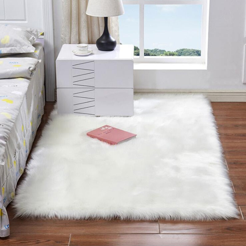 Luxury Plush Faux Fur Rugs For Bedroom Artificial Wool Soft Fluffy White Fur Rug For Living Room Bedroom Couch Area Floor Rugs